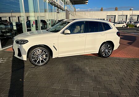 BMW X3 xDrive30i AT -