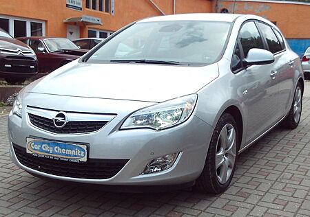 Opel Astra J Lim. 5-trg. Design Edition