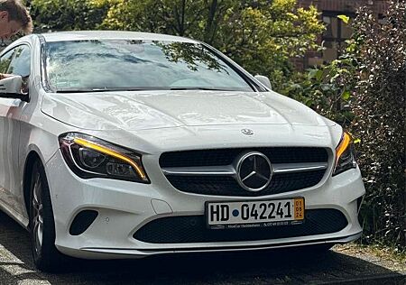 Mercedes-Benz CLA 200 d Shooting Brake