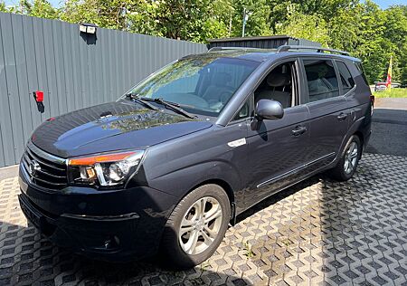 SsangYong Rodius *2,2D*Automatik*7SItzer*AHK*MFL*Tempomat