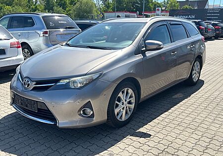 Toyota Auris Touring Sports Life+ Navi RfKamera