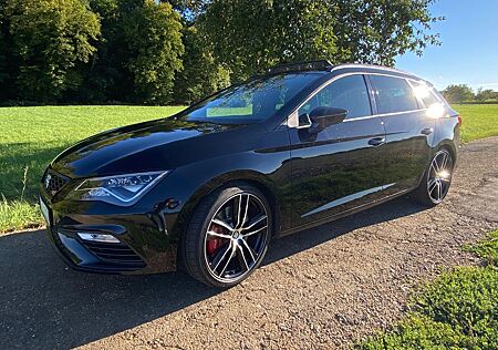 Seat Leon 2.0 TSI St&S ST CUPRA DSG 4Drive CUPRA