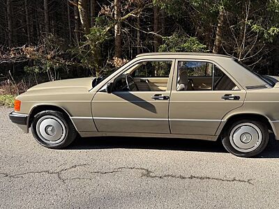 Mercedes-Benz 190E