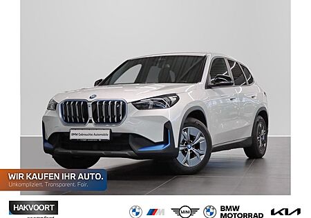 BMW iX1 xDrive20 Anhängekupplung