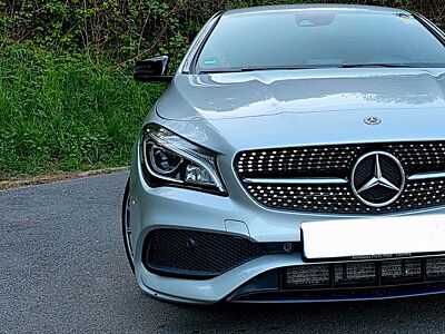 Mercedes-Benz CLA 220 Shooting Brake CLA 220 d 4MATIC DCT .