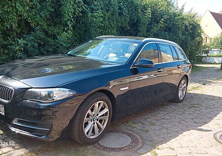 BMW 520d Touring Voll, Pano,Leder,AHK,Navi-Prof,HUD