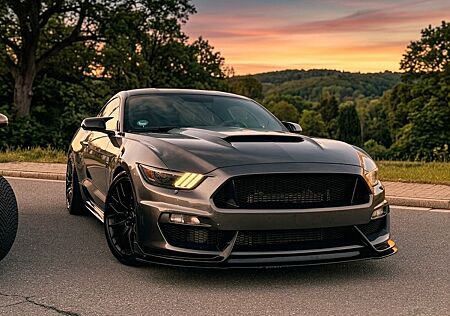 Ford Mustang 2.3 EcoBoost // >8.000€ Extras