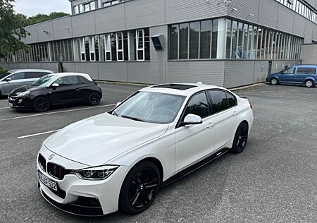 BMW 328i xDrive Sport Line ( Head-up-Display )