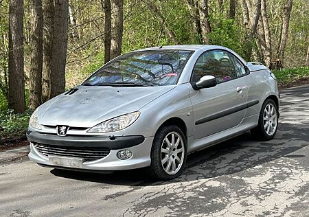 Peugeot 206 CC 2.0L Platinum 135 *Tüv bis 05/2027*