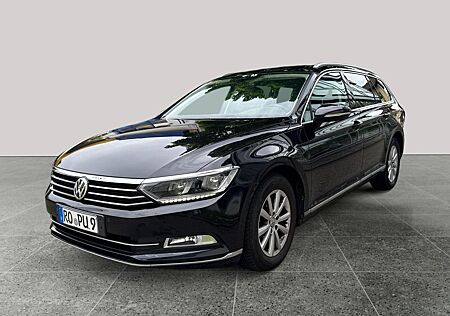 VW Passat Volkswagen 2.0 TDI-DSG Highline-Kamera-Alcantara-PDC