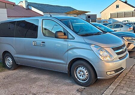 Hyundai H-1