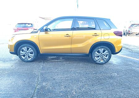 Suzuki Vitara 1.5 DUALJET Hybrid Comfort AGS Allgrip