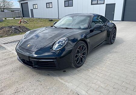 Porsche 992 Carrera 4 Coupé