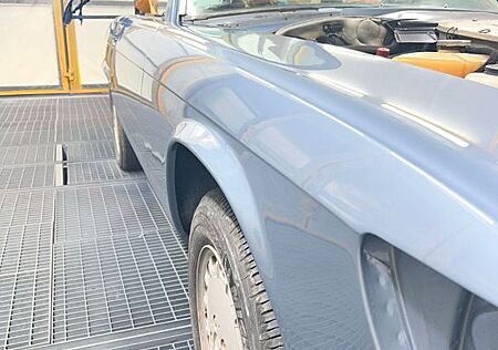 Mercedes-Benz SL 560 oldtimer