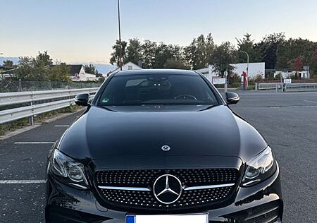 Mercedes-Benz E 400 4MATIC AMG Line Autom. AMG Line