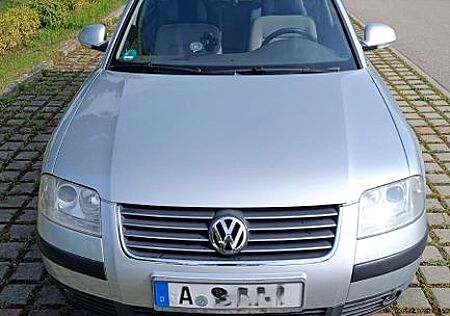 VW Passat Variant Volkswagen 2.0 Basis Variant Basis