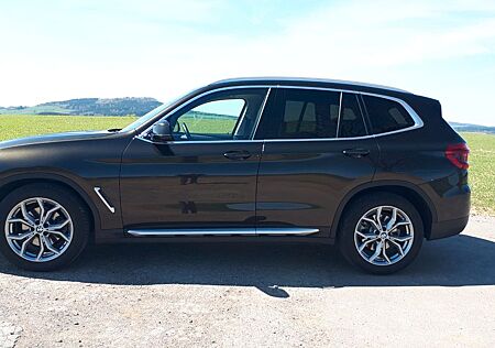 BMW X3 xDrive20i Luxury Line AT Luxury Line