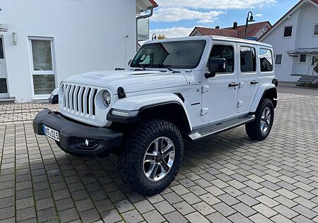 Jeep Wrangler JLU Sahara / ca.75mm höher /33er Reifen