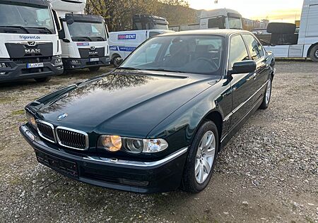 BMW 735i Automatik