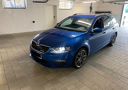 Skoda Octavia 2.0 TDI DSG RS Combi RS