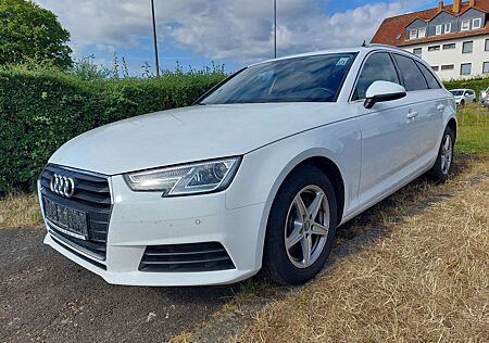 Audi A4 Avant 1.4 TFSI S-tronic Navi SHZ Digital Cock