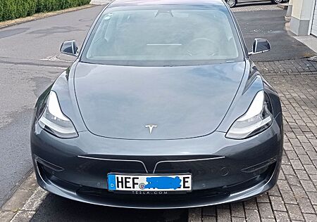Tesla Model 3 Performance - Allradantrieb mit Dual...