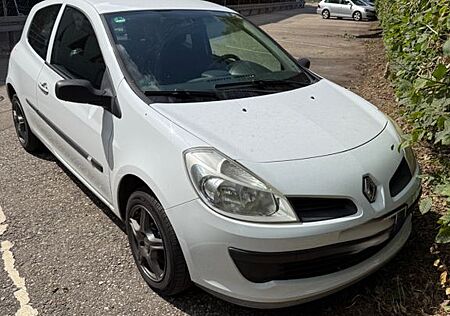 Renault Clio Dynamique 1.2 16V 75 Dynamique
