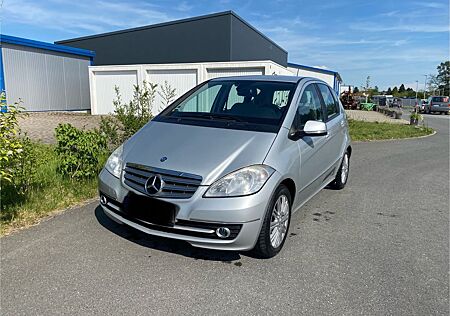 Mercedes-Benz A 180 AVANTGARDE Autotronic AVANTGARDE