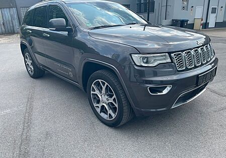 Jeep Grand Cherokee Overl*Leder*Pano*AHK*Xenon*Voll*
