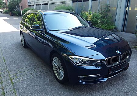 BMW 316i Touring Luxury Line Top Ausstattung