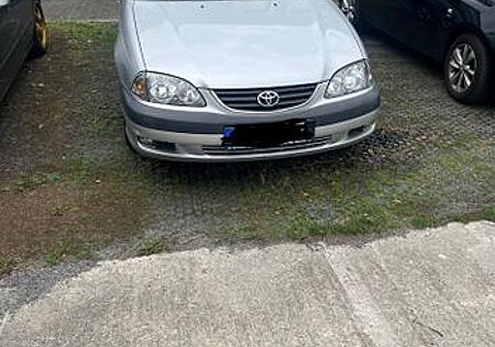 Toyota Avensis 2.0 linea sol Auto linea sol