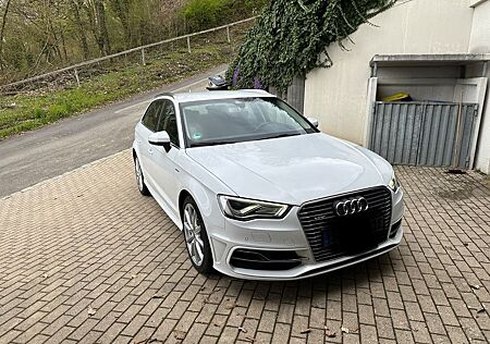 Audi A3 1.4 TFSI e-tron S tronic Ambition SB Ambition