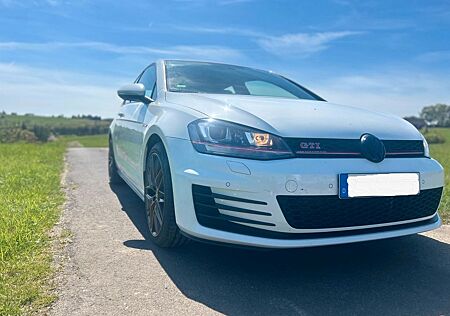 VW Golf Volkswagen 2.0 TSI DSG BMT GTI Performance GTI Per...
