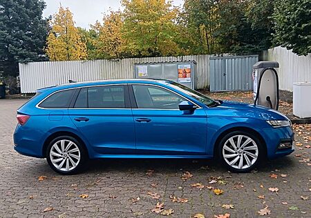 Skoda Octavia gebraucht kaufen Skoda Octavia 1.4 TSI iV DSG STYLE COMBI STYLE