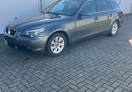 BMW 530i touring -