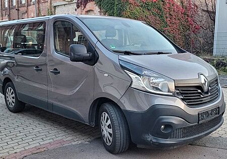 Renault Trafic Motor neu 150.000 km gelaufen 8 Sitze