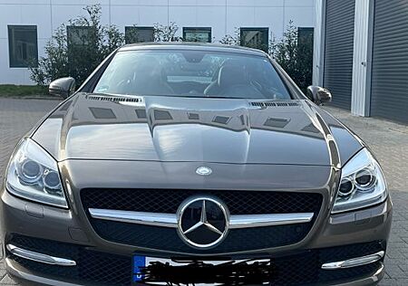 Mercedes-Benz SLK 250 , Aut., Bestzustand nur 15.200 Km