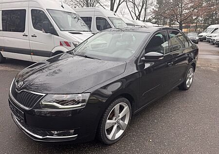 Skoda Rapid 1.0i *KLIMAUTOMATIK*AHK*17 ZOLL ALLWETTER*