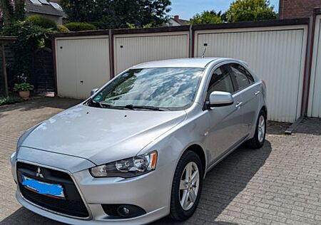 Mitsubishi Lancer 2.0 DI-D | 2. Hand | Sehr guter Zustand