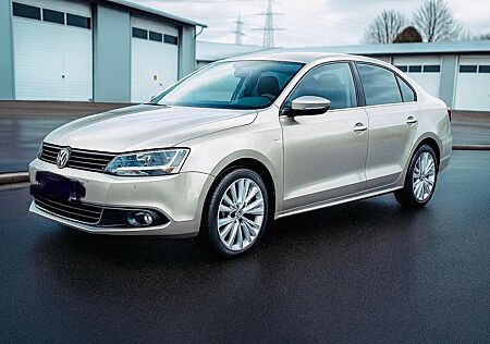 VW Jetta Volkswagen 1.2 TSI LIFE BlueMotion Technology LIF...