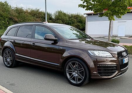 Audi Q7 3.0 TDI clean diesel quattro S Line V12 Paket
