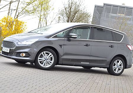 Ford S-Max Titanium*7-SITZER*KLIMA*NAVI*XENON*PDC*KAM