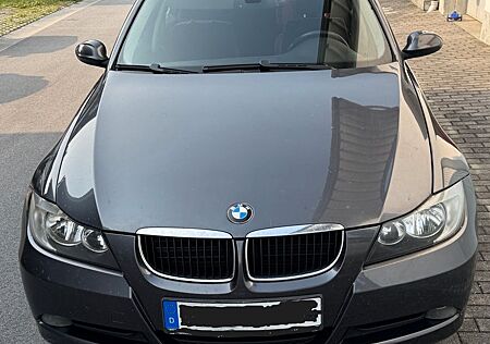 BMW 318i 6-Gang TÜV bis 09/2026