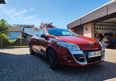 Renault Megane Coupé Dynamique 1.6 16V 110 Dynamique