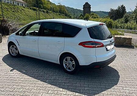 Ford S-Max 1,6 EcoBoost Titanium Titanium