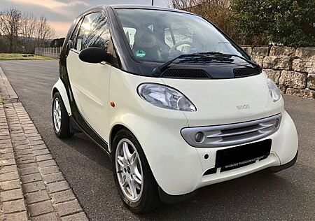 Smart ForTwo Limited Ed|98tkm|TÜV-03/26|PANO|KLIMA|AUT