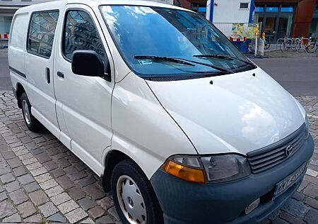 Toyota Hiace Klima 6 Sitze