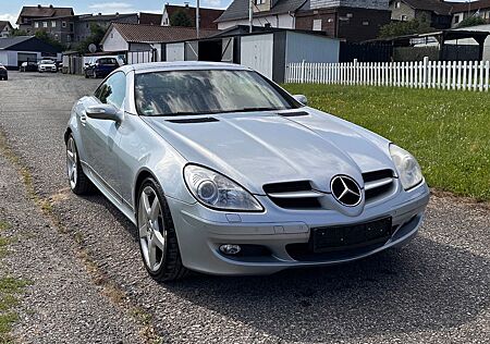 Mercedes-Benz SLK 350 AMG-PAKET*BI-XENON*LEDER*HARMAN KARDON*