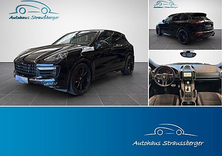 Porsche Cayenne GTS LED AHK Pano Rfk Bose