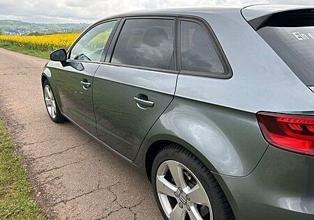 Audi A3 1.4 TFSI S tronic Ambiente Sportback Ambiente